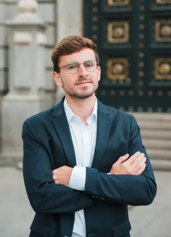 Our Financial Experts The Team  Member Solution. - jiuyou